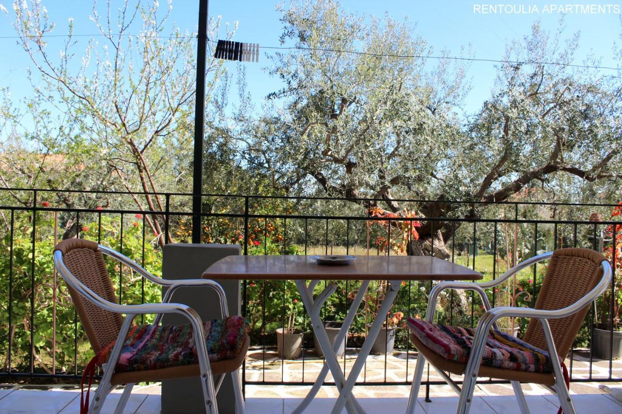 Rentoulia Apartments Poúlithra Dış mekan fotoğraf