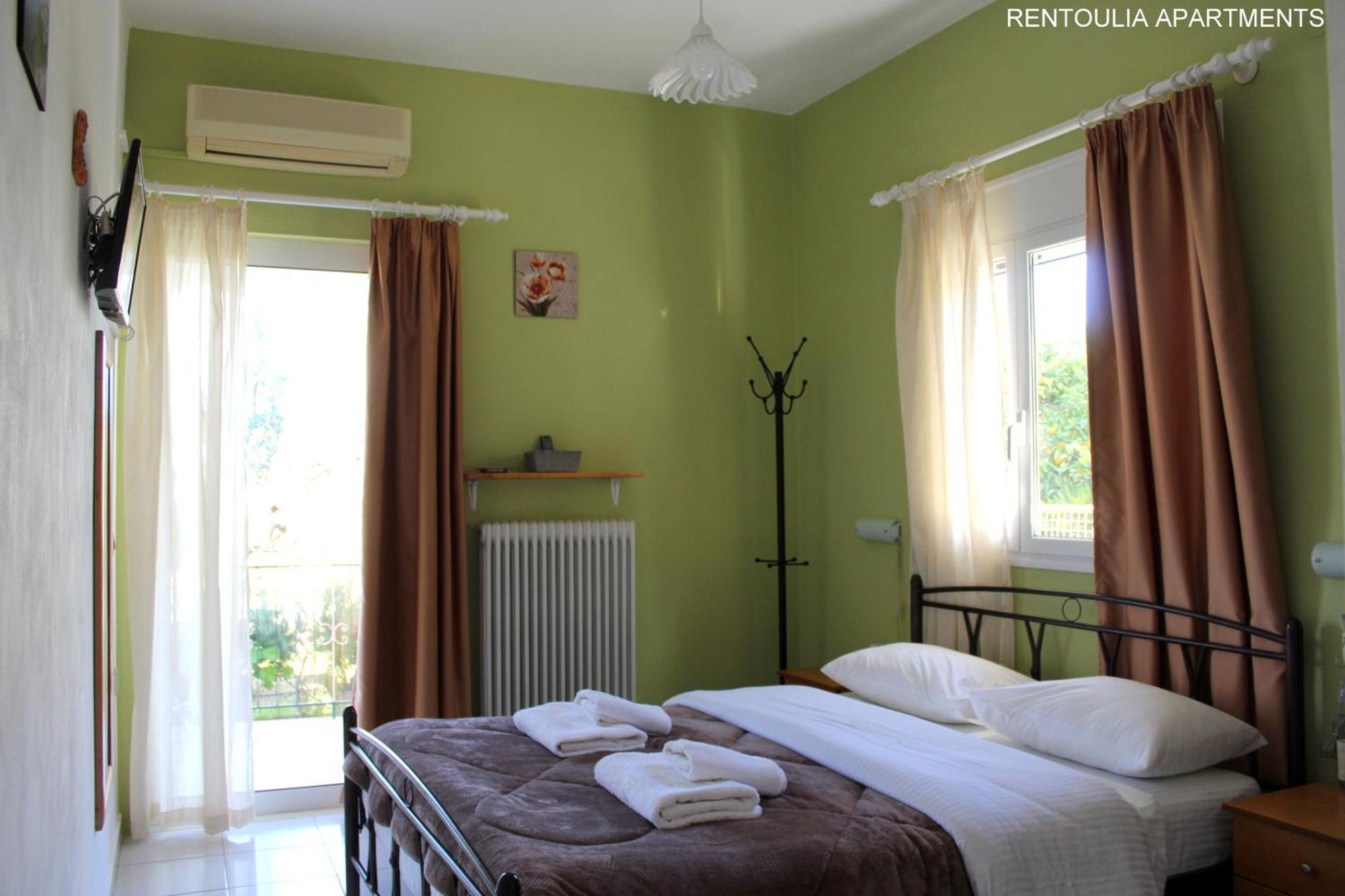 Rentoulia Apartments Poúlithra Dış mekan fotoğraf