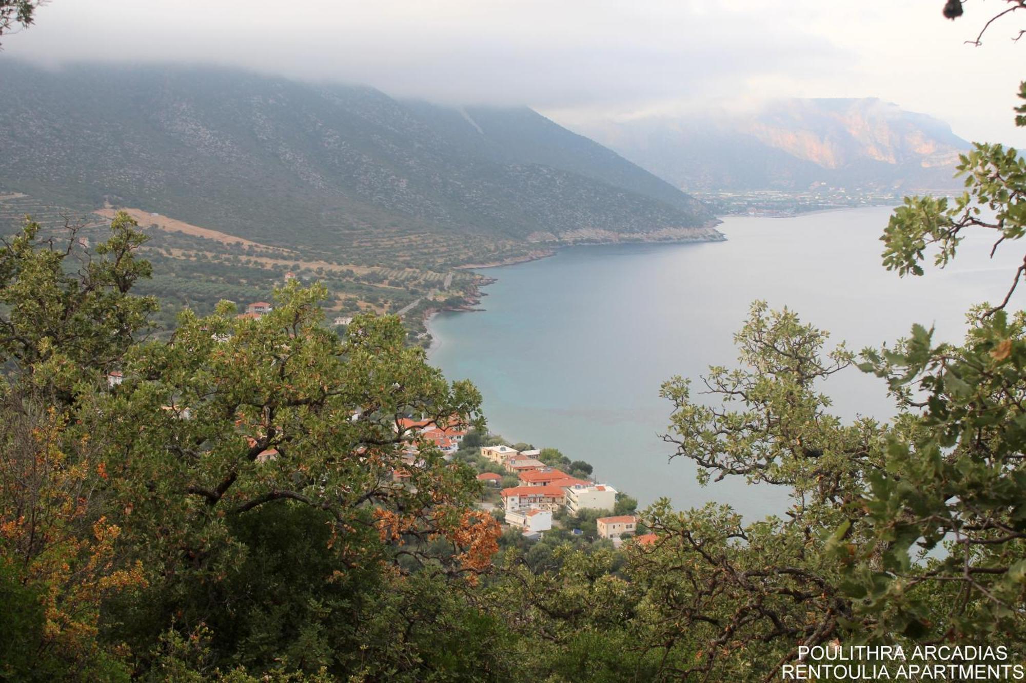 Rentoulia Apartments Poúlithra Dış mekan fotoğraf